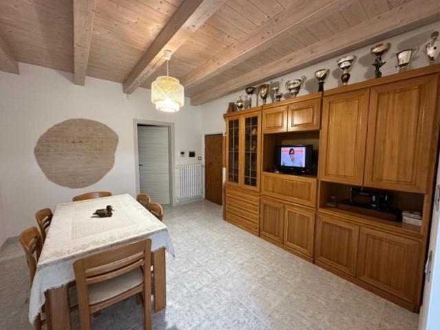 Affittacamere Il Cortile Chiaravalle Bagian luar foto